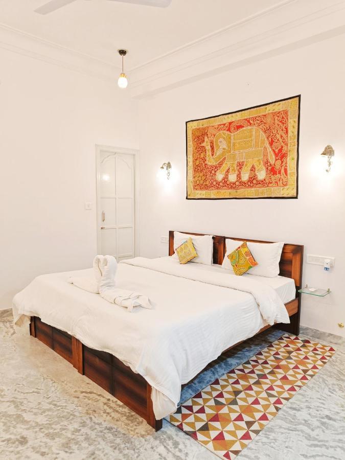 Prakash Ji'S Haveli -Luxurious Lakeside Retreat- Hotel Udaipur Exterior foto